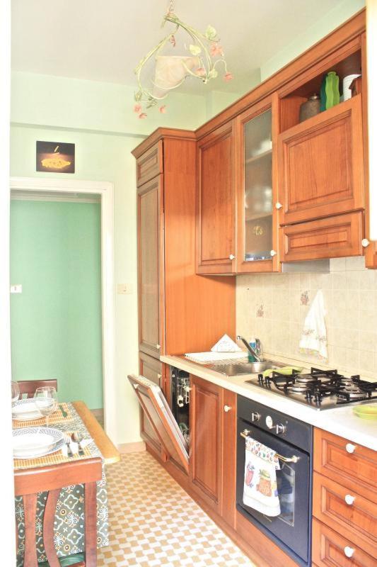 Apartment At Colosseo With Terrace Overlooking The Garden By Lyon Roma Eksteriør bilde