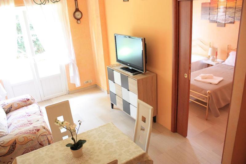 Apartment At Colosseo With Terrace Overlooking The Garden By Lyon Roma Eksteriør bilde