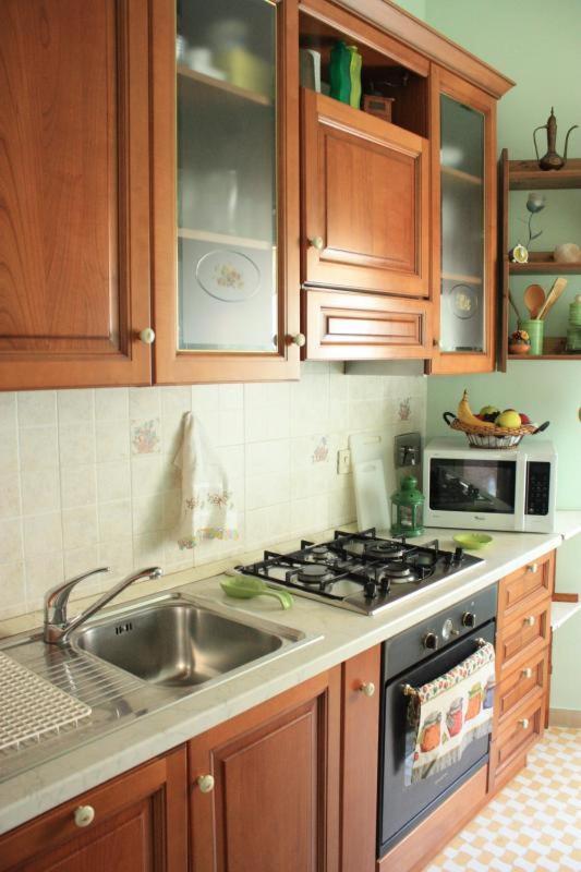Apartment At Colosseo With Terrace Overlooking The Garden By Lyon Roma Eksteriør bilde